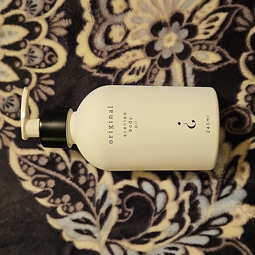 Boujee Body Oil Original by Riddle